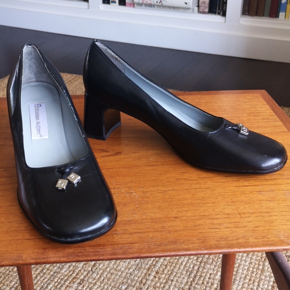 Etienne Aigner leather pumps - Picture 2 of 13